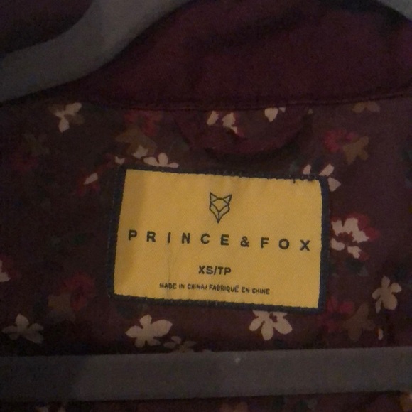 Red jacket - Picture 3 of 4